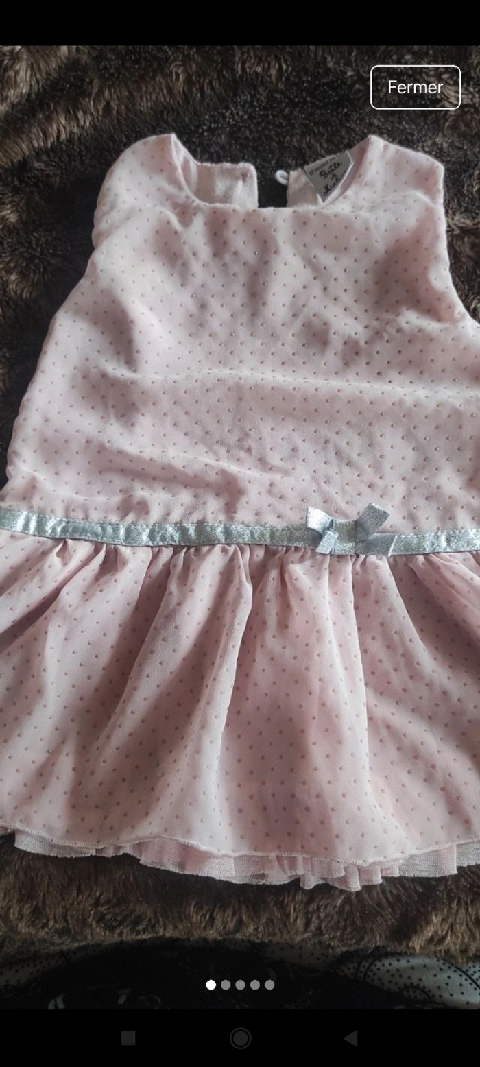 Très belle robe bébé e2