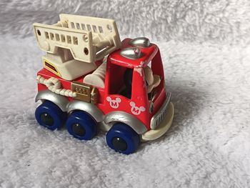 Camion pompier Mickey Disney store