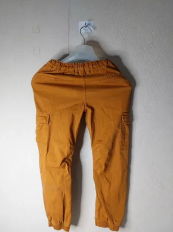 Pantalon moutarde "La fabrique des garçons"