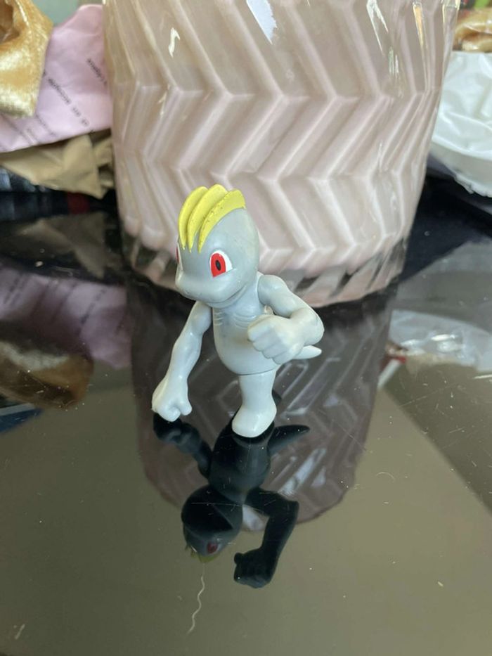 Figurine Machoc Pokémon Pokémon Nintendo 2007