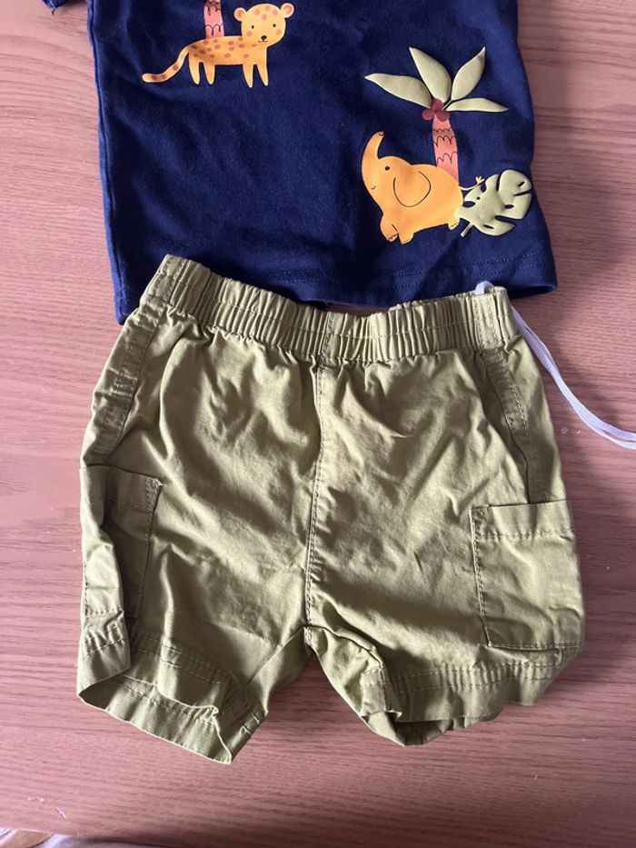 Ensemble short t-shirt taille 6 mois - photo numéro 2