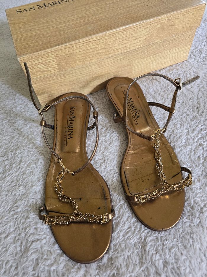 Sandales 🍒vintage 2000 San marina🍒 pointure 37 non négociable