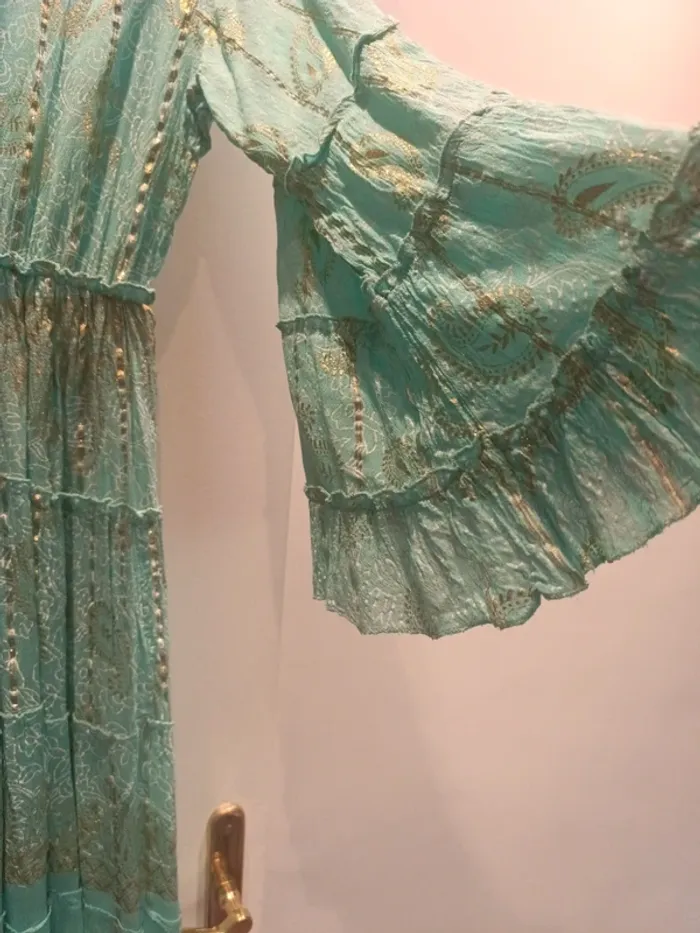 Robe, turquoise et dorée, Taille unique neuve sans étiquette - photo numéro 8