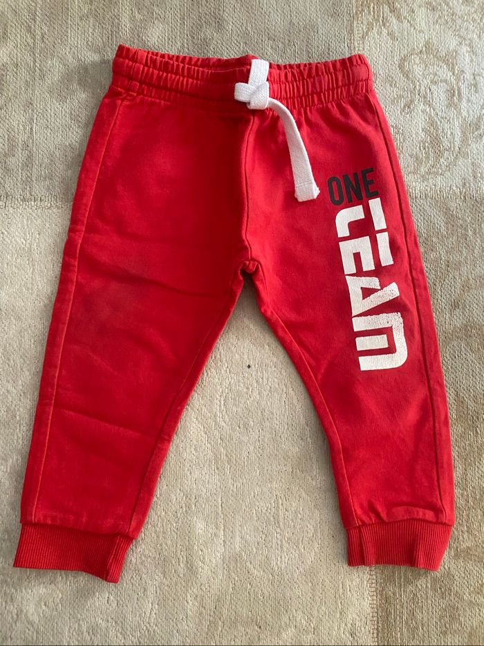 Pantalon survêtement jogging neuf de la marque Chicco 2 ans