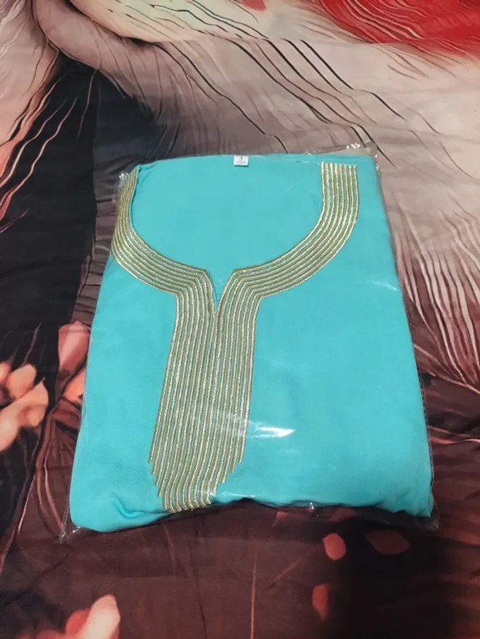Djellaba neuve, bleu turquoise taille 3 - photo numéro 2