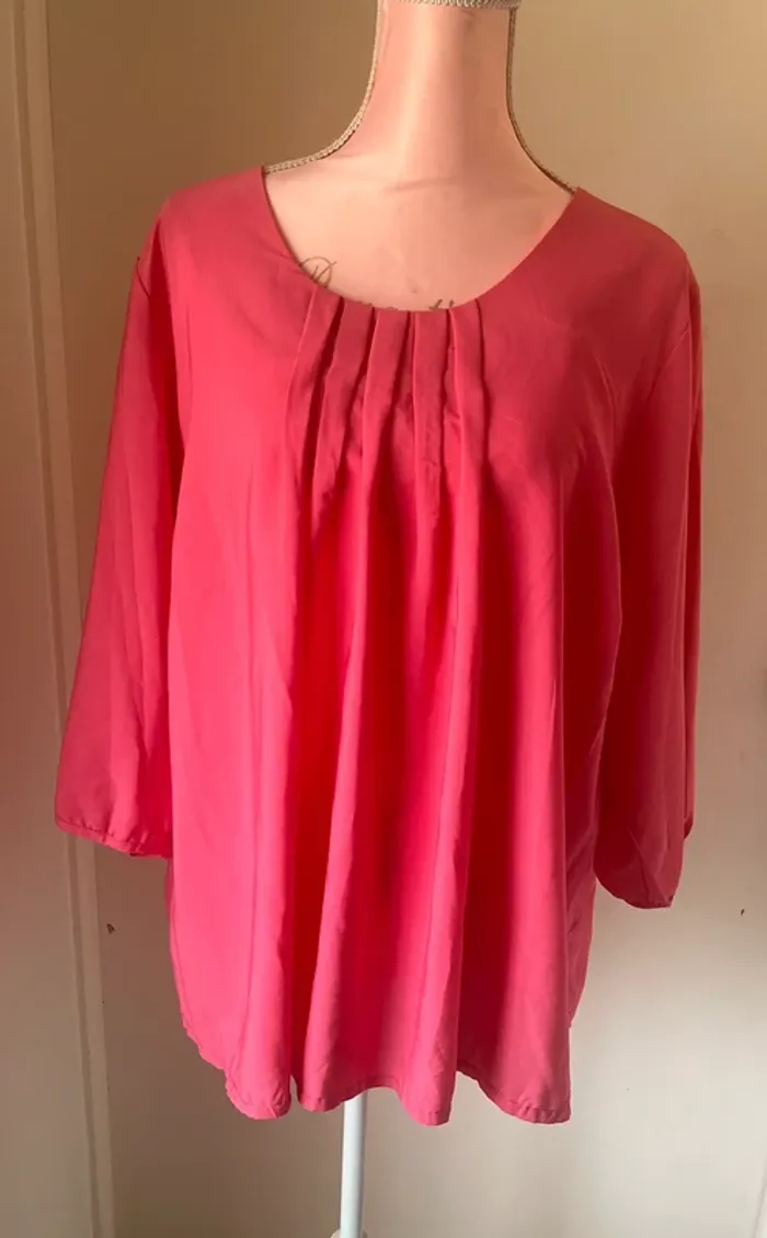 Haut rose t’agrandir taille 52 Junarose