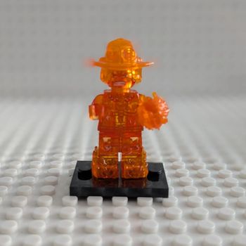 Figurine One Piece : Ace en flammes, style lego
