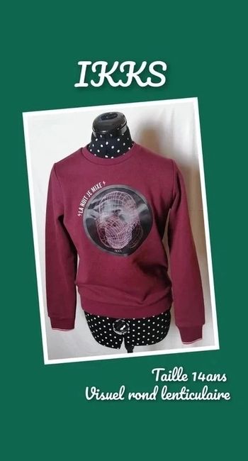 Sweat rouge Bordeaux motif lenticulaire tête de mort / casque IKKS