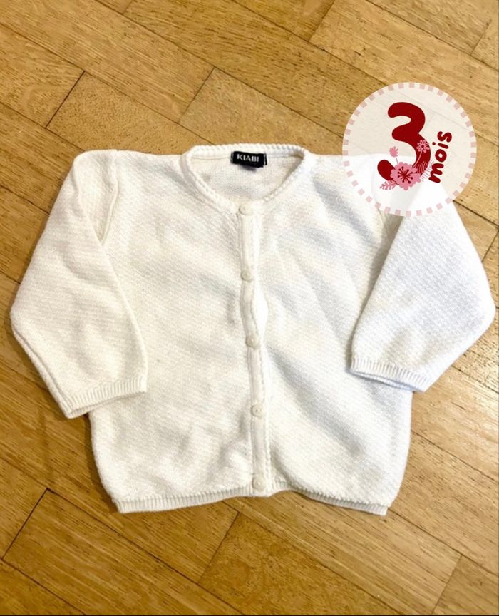 ☁️ Gilet en maille blanc cassé - 3 mois