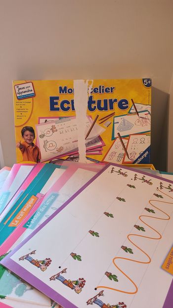 Jeu éducatif - Apprendre à lire et à écrire - Mon atelier écriture Ravensburger