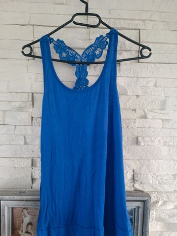 Débardeur bleu dentelle 36