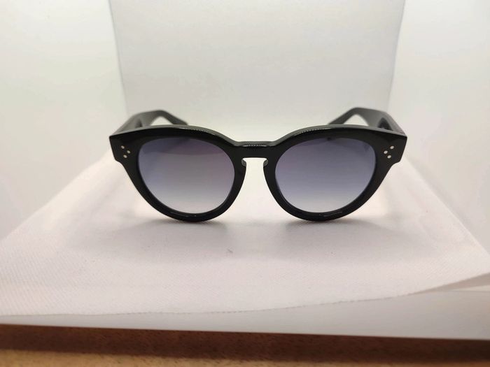 Lunettes de soleil Céline 41049 en acétate noire