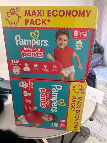 2 carton couche Pampers taille 8