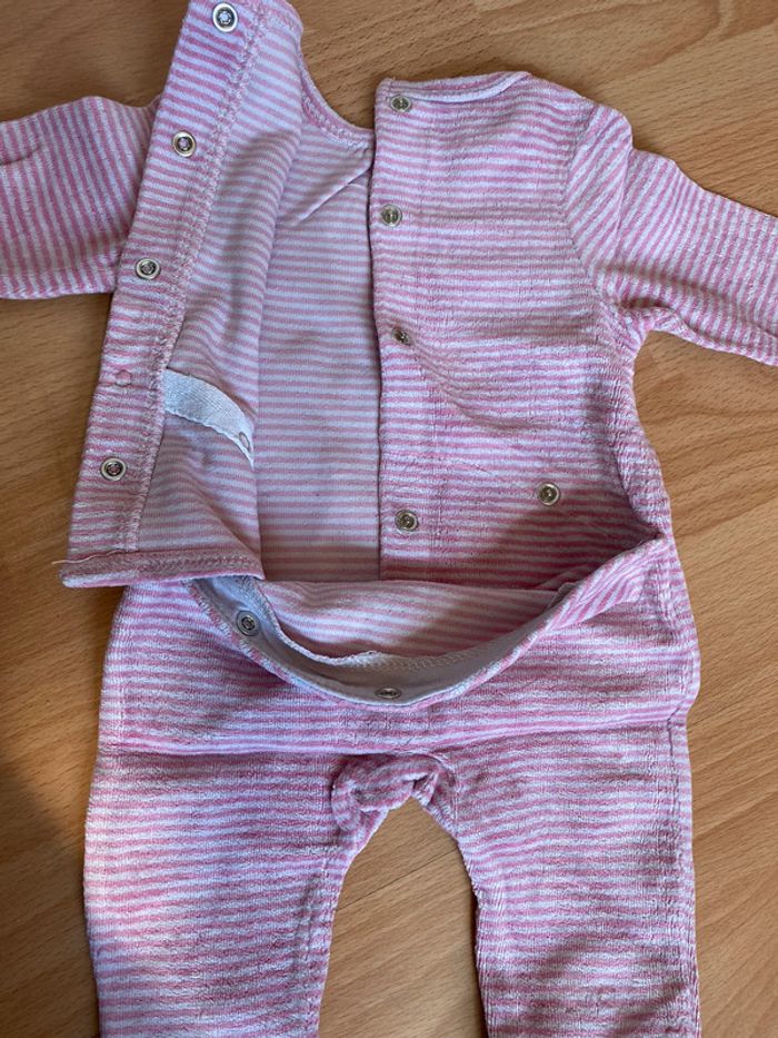 Beau pyjama/grenouillère Vertbaudet à rayures T. 1 mois/54 cm fille TBE - photo numéro 5