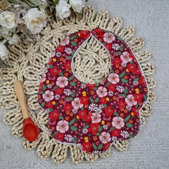 Bavoir forme fleur