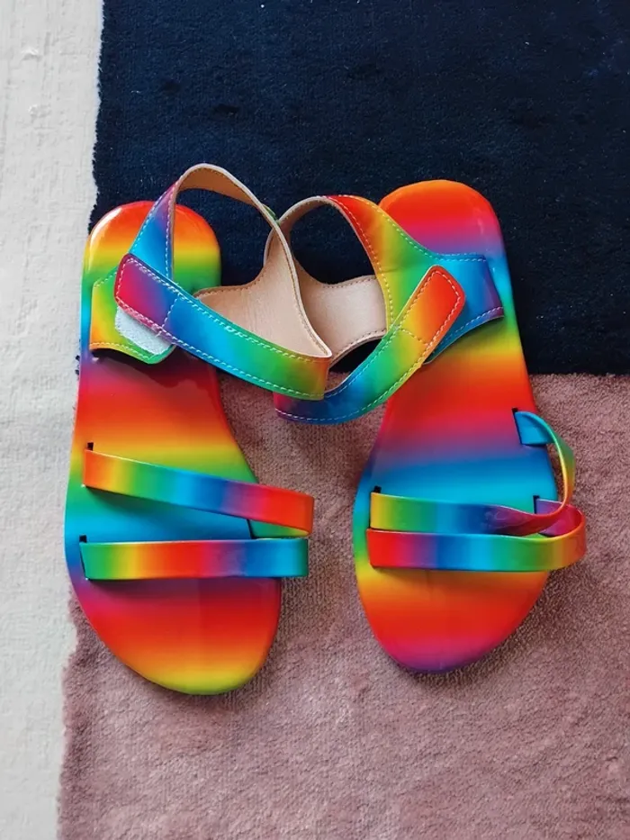 Sandales neuf fille 34 - photo numéro 4