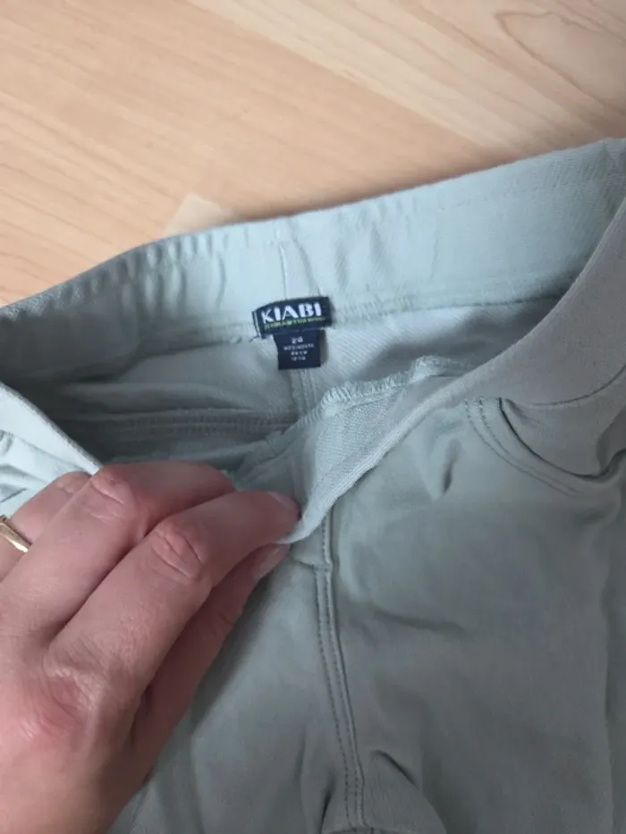 Legging kiabi taille 2ans vert d'eau - photo numéro 2
