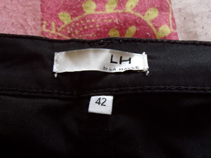 Jean noir souple T42 - photo numéro 3