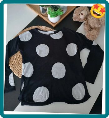 Pull H&M Noir et blanc Taille 8 ans🌿💝