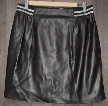 Jupe en simili cuir Naf Naf