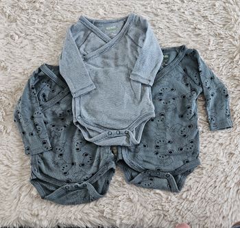 Lot de 3 bodies 1 mois