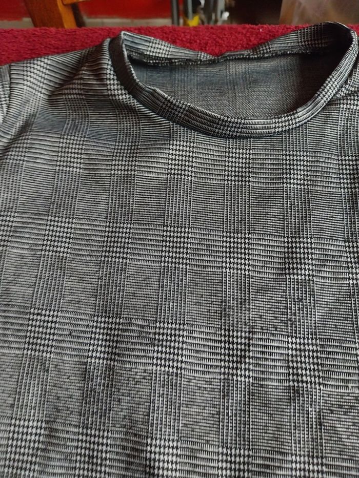 Ensemble pantalon+maillot  taille S - photo numéro 3