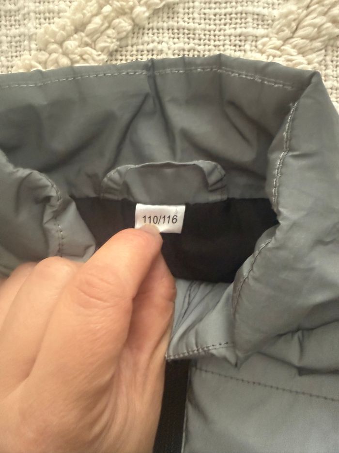 Doudoune sans manches grise 5/6 ans - photo numéro 2
