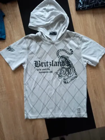 Tee-shirt à capuche 12 ans