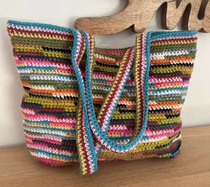 Sac fait main au crochet multicolore