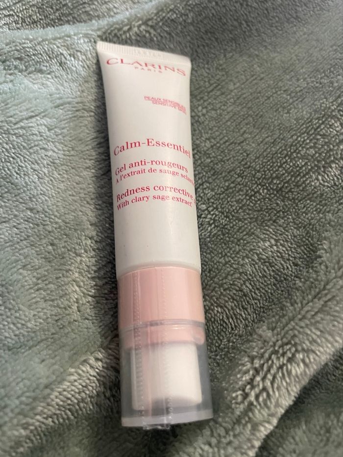Gel anti-rougeurs Clarins Calm-Essentiel 30 ml