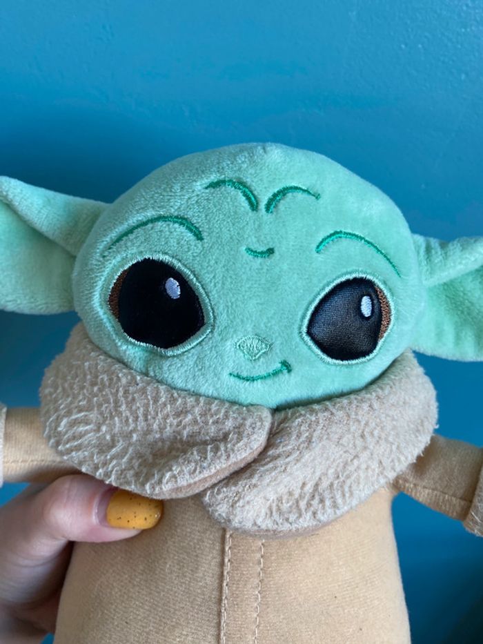 Peluche bébé Yoda grogu the mandalorian - photo numéro 4