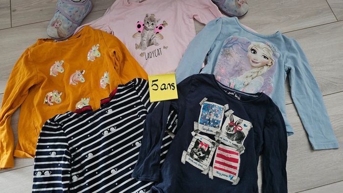 Lot 5 t shirt manche longue 5 ans