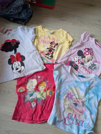 Lot tee shirt Disney 3 ans