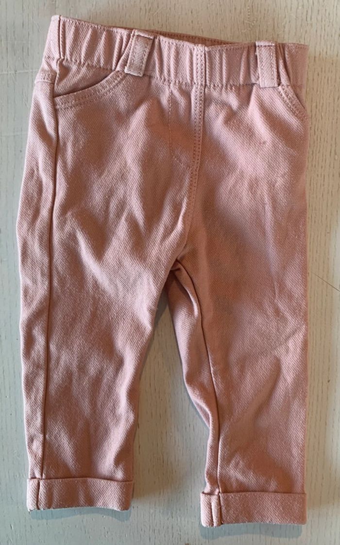 Lot 7 pantalons 6 mois - photo numéro 3