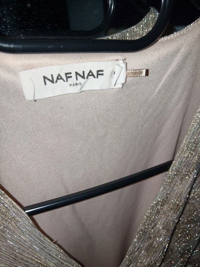 Robe dorée pour fêtes paillettes cache cœur naf naf taille 38 - photo numéro 3