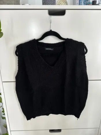 Pull sans manche noir
