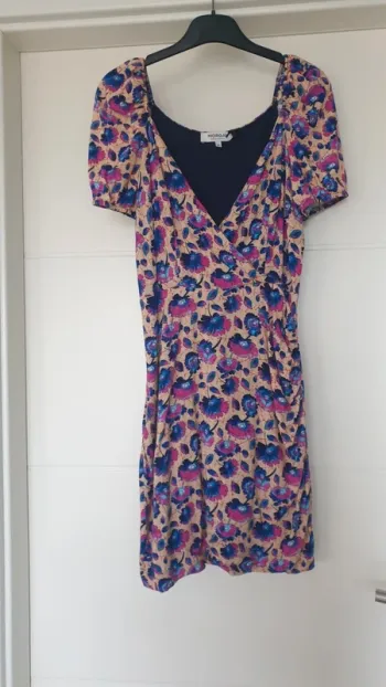 Neuve Robe fleurie multicolore, taille 36, Morgan