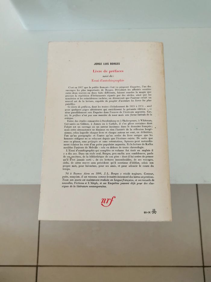 Livre de préfaces suivi de essai d'autobiographie - photo numéro 2