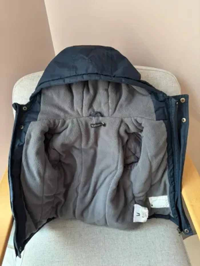 Blouson à capuche 4 ans - photo numéro 2