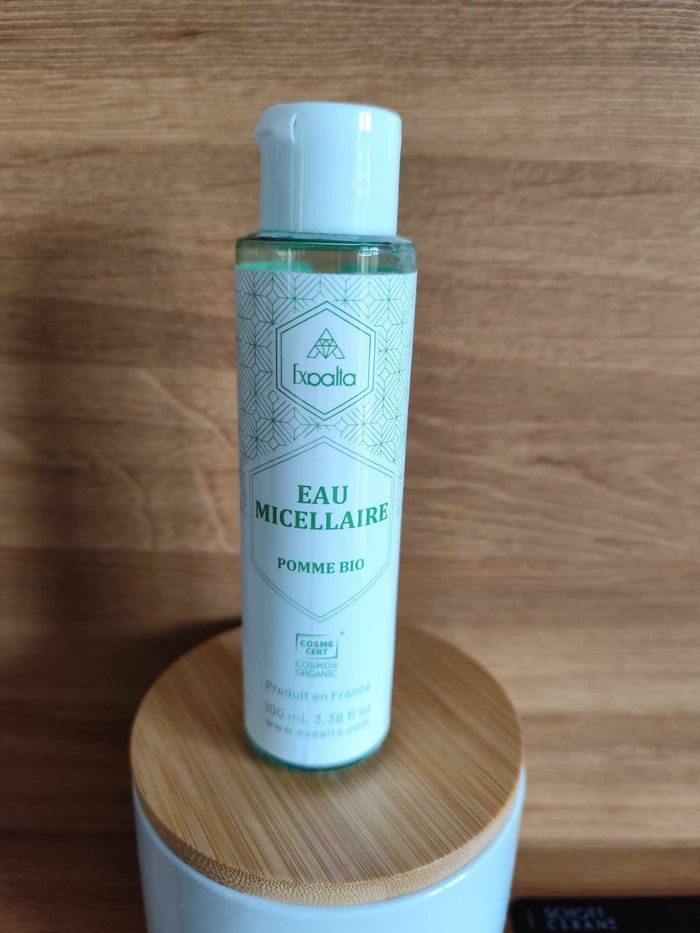 Eau micellaire à la pomme Bio Exaalta , 100 ml , neuve