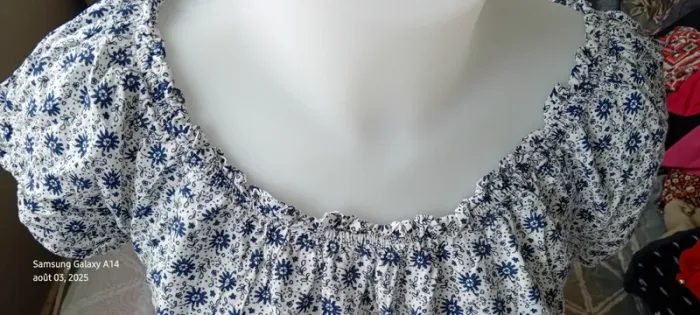 Blouse courte large col Bardot elastique potif fleurs bleu femme 38 clockhouse - photo numéro 11