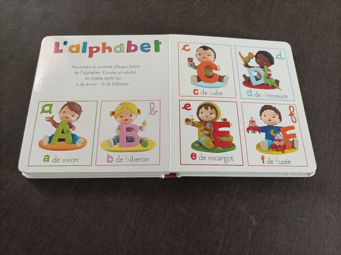 Livre l imagerie des bébés l éveil - photo numéro 2