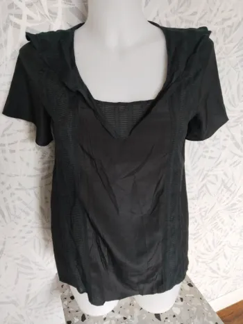Joli haut ou blouse femme marque Cotélac taille S 36