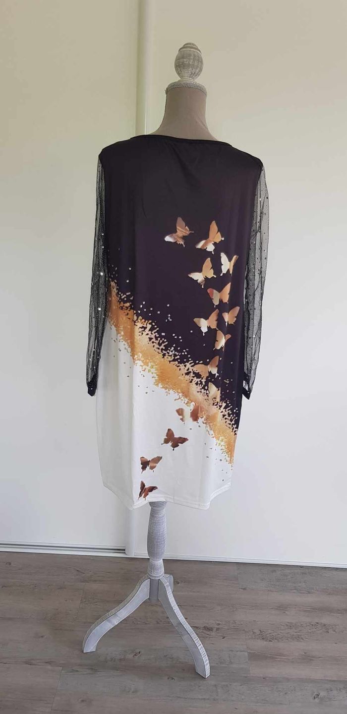 Robe manches transparentes à paillettes - photo numéro 3
