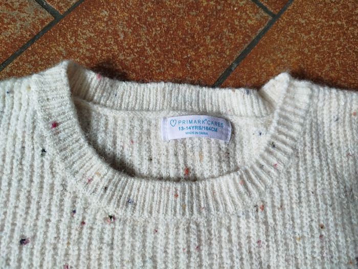 Pull Primark Cares taille 13-14 ans fille Neuf sans étiquette - photo numéro 2