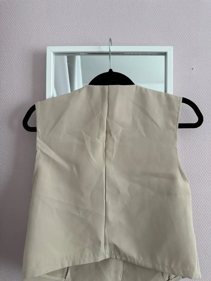 Top beige sans manche - neuf avec étiquette - photo numéro 4