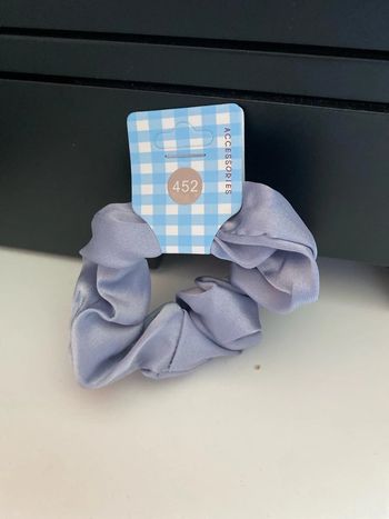 Chouchou matière satinée gris bleu