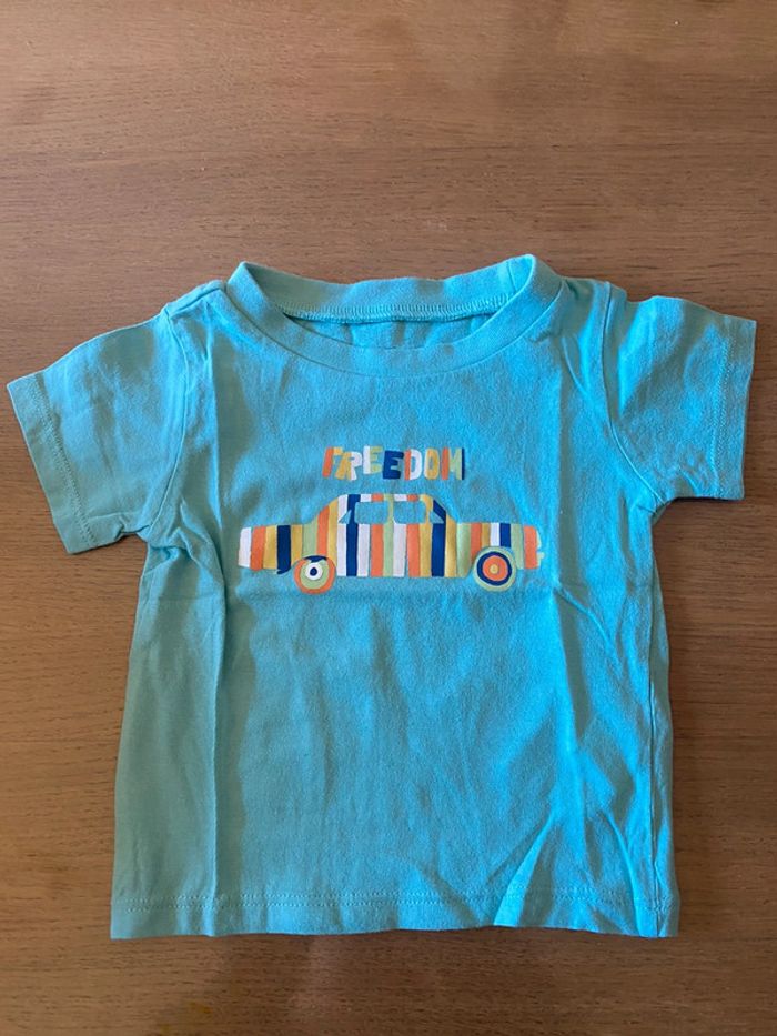 Tee shirt bleu voiture