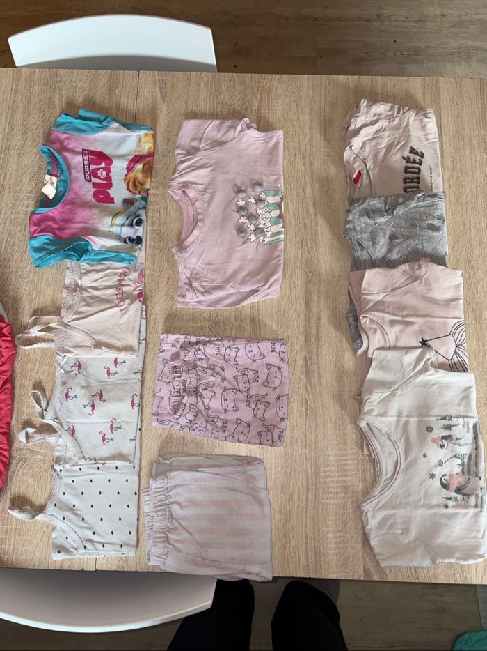 Lot vêtements fille 5 ans - photo numéro 5