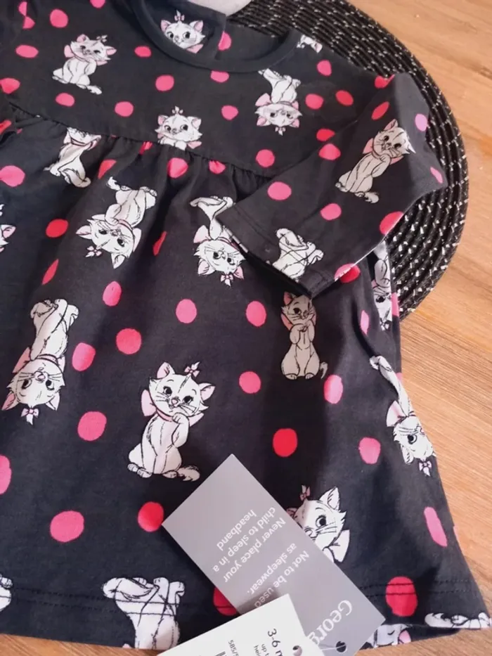 💚 Robe  - marie - 3.6 mois 💚 - photo numéro 2